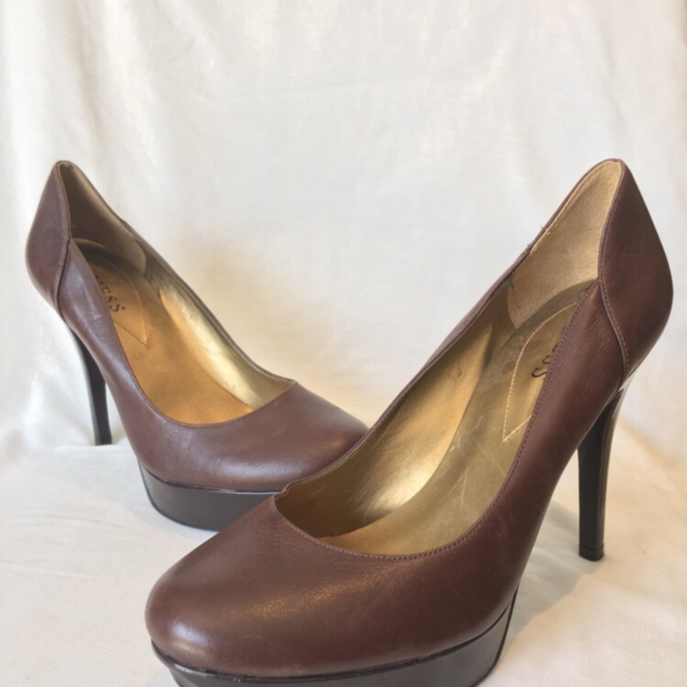 Guess Classic Brown Patent Leather Platform Pumps